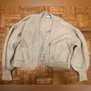 Zara. Knit bell sleeve sweater with matching crop top. Size M.